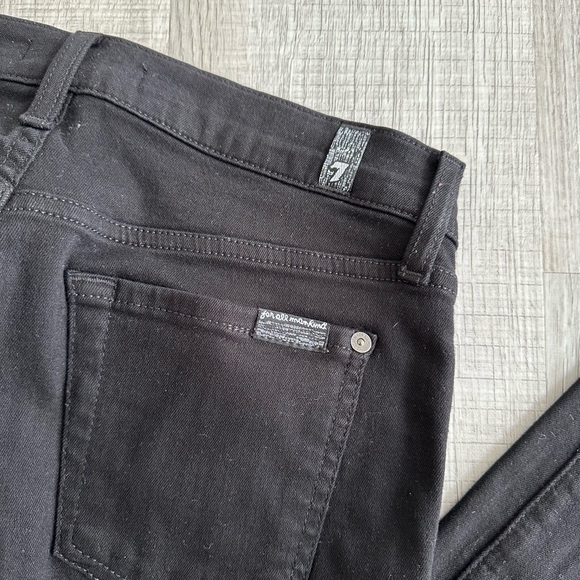 7 For All Mankind Black Skinny Fray Ankle Jeans - Picture 5 of 6